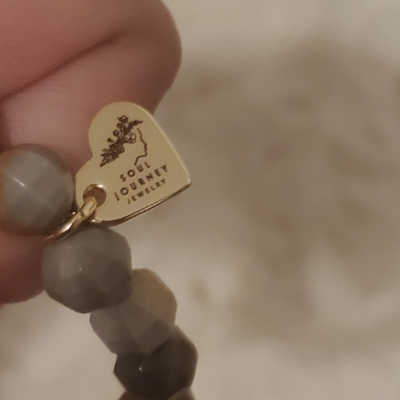 Stretch quartz bracelet - Picture 3 of 4